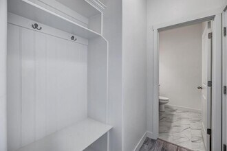 803 N Hilltop Dr in Lehi, UT - Building Photo - Building Photo