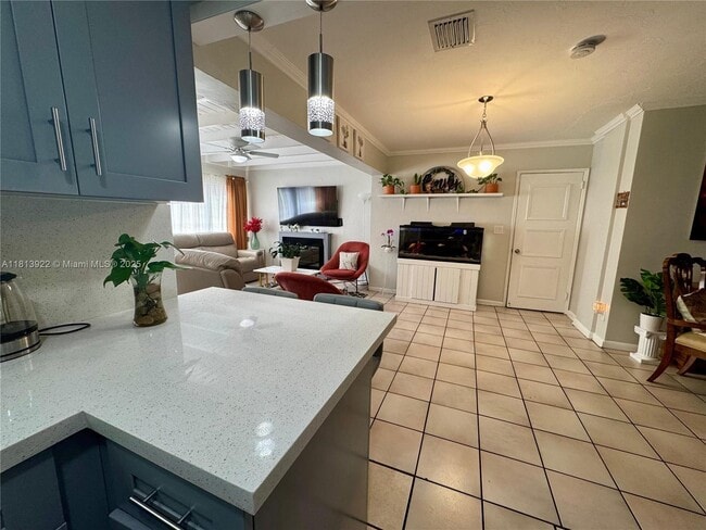 421 SW 31st Ave in Fort Lauderdale, FL - Building Photo - Building Photo