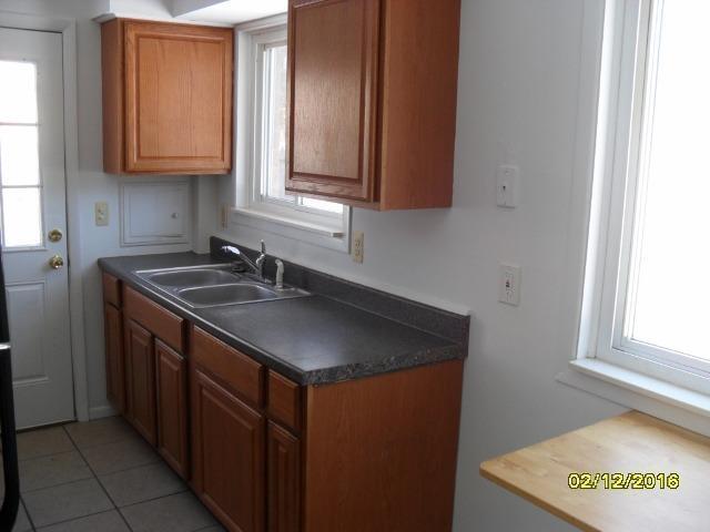 719 Oswego Ave in Ypsilanti, MI - Foto de edificio - Building Photo