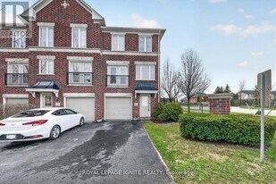 571 Longworth Ave in Bowmanville, ON - Building Photo