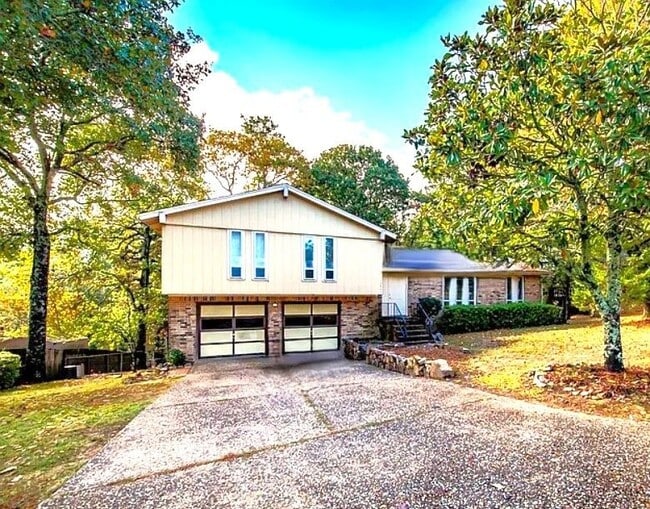 property at 12805 Rivercrest Dr