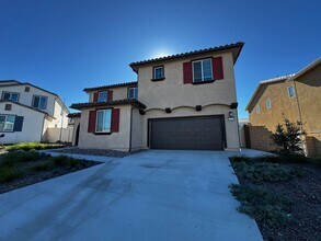33025 Goldie Ct in Winchester, CA - Building Photo - Building Photo
