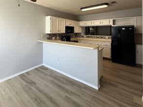 1520 Beach Ln in Arlington, TX - Building Photo - Building Photo