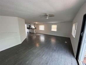 3028 SW 50th St in Fort Lauderdale, FL - Building Photo - Building Photo