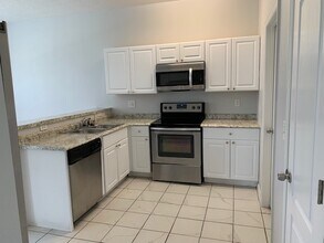 1803 Royal Ridge Dr in Davenport, FL - Building Photo - Building Photo