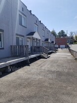 200 Lewis St in Oak Hill, WV - Building Photo