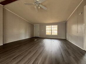 1345 Bay St in Darien, GA - Building Photo - Building Photo