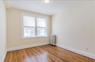 19 Colliston Rd, Unit Apt 3 -  19 Colliston Rd. in Boston, MA - Foto de edificio - Building Photo