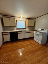 287 Thomas St in East Palestine, OH - Building Photo - Building Photo