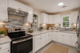 3772 Whiting Ave, Unit Apt A in Montgomery, AL - Building Photo
