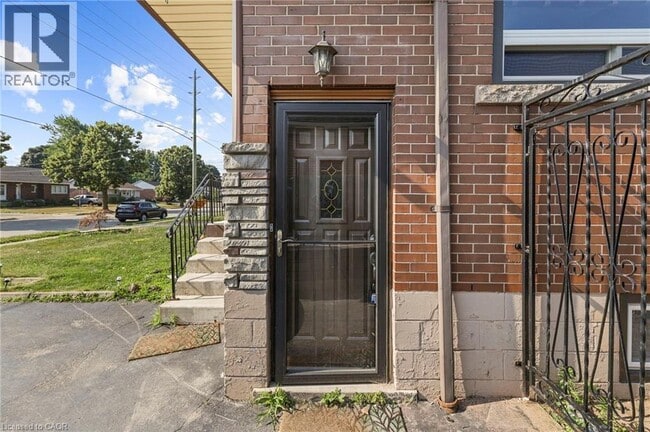368 Upper Kenilworth Ave in Hamilton, ON - Building Photo - Building Photo