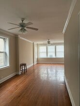 5207 S Artesian Ave, Unit 1 in Chicago, IL - Building Photo - Building Photo