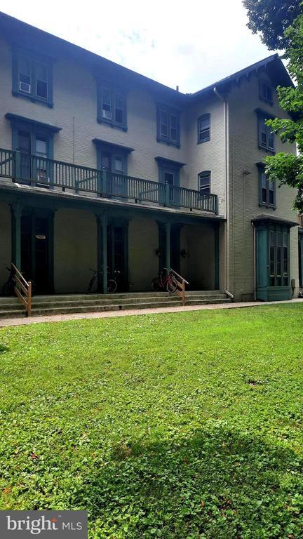 property at 12 S Filbert St