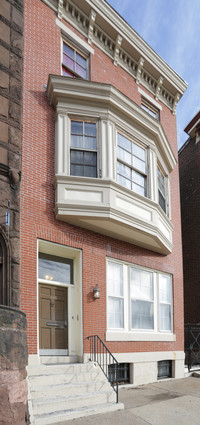 2125 Spring Garden Street in Philadelphia, PA - Foto de edificio - Building Photo