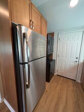 17048 Los Alimos St in Los Angeles, CA - Building Photo - Building Photo