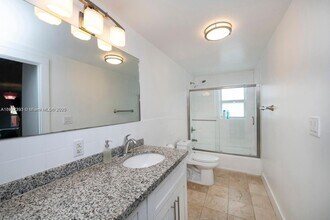 274 NW 32nd St in Miami, FL - Building Photo - Building Photo