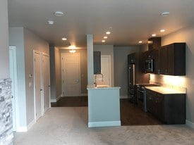 4961 Main St, Unit 418 in Tacoma, WA - Building Photo