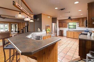 515 Wimberley Oaks Dr in Wimberley, TX - Building Photo - Building Photo