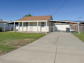 1722 E Victoria Ave, Unit A in San Bernardino, CA - Building Photo - Building Photo