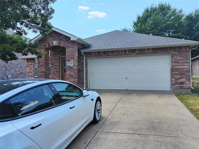 13179 Michelle Dr in Frisco, TX - Foto de edificio - Building Photo