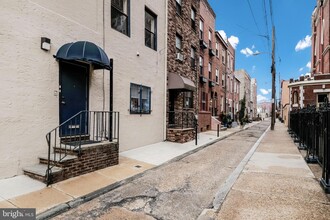 937 Christian St-Unit -2R in Philadelphia, PA - Building Photo - Building Photo