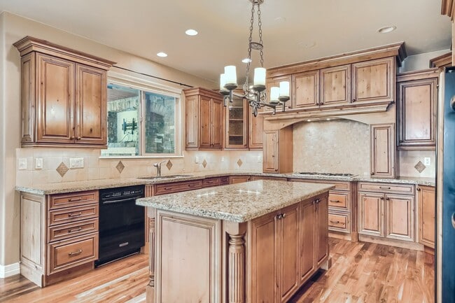 9701 Sunset Hill Pl in Lone Tree, CO - Building Photo - Building Photo