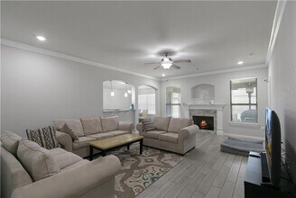 1041 Lakeview Dr in Centerton, AR - Building Photo - Building Photo