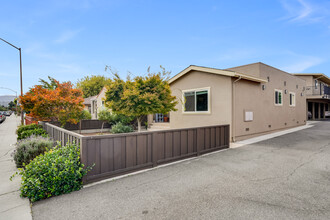 140 Roosevelt Ave in Redwood City, CA - Foto de edificio - Building Photo