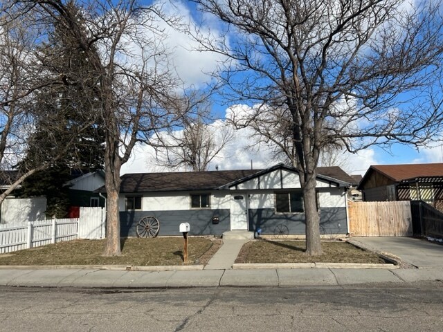 property at 1335 S Lowell St