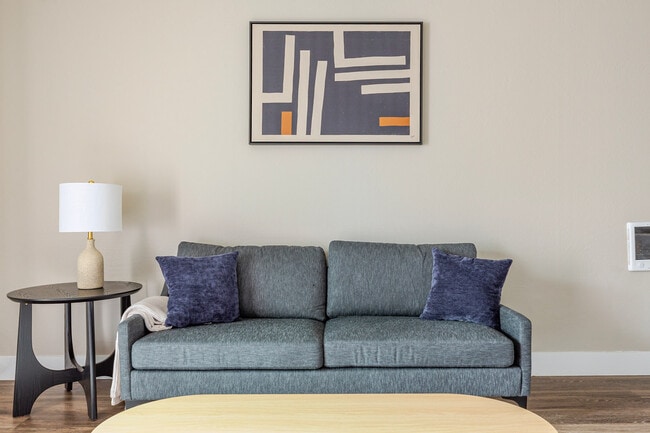 644 Edgewater Blvd in Foster City, CA - Building Photo - Building Photo