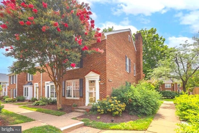 property at 2526-E S Arlington Mill Dr
