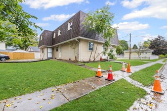 420 S East St in Plainfield, IN - Building Photo - Building Photo