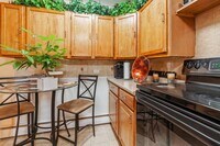 605 N Wolf Rd photo'