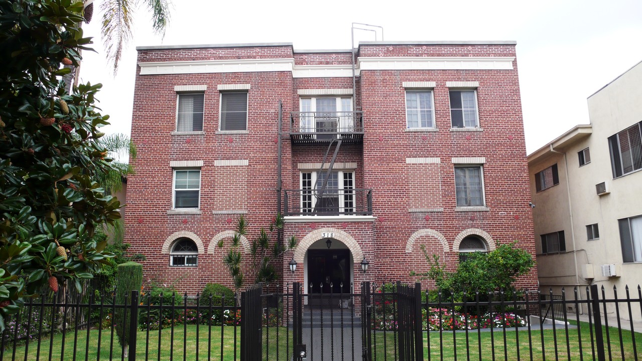 Commonwealth Apartments in Los Angeles, CA - Building Photo