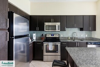 11575 City Hall Promenade, Unit 3-104 in Miramar, FL - Foto de edificio - Building Photo