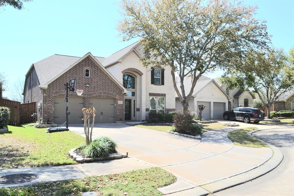 10210 Carolyndale Dr in Richmond, TX - Building Photo