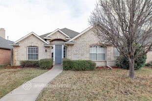 5704 Bedford Ln in The Colony, TX - Building Photo