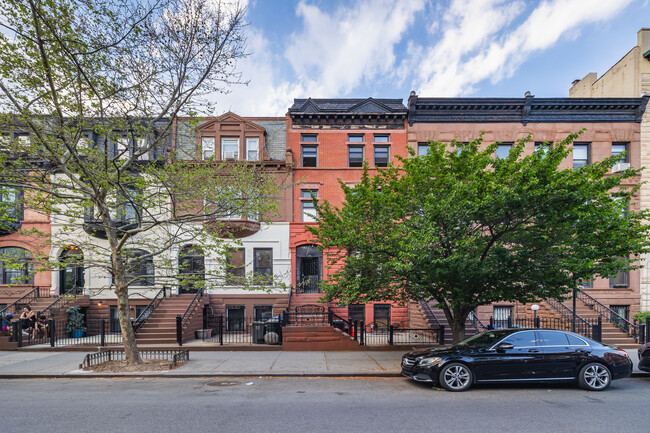 151 Halsey Street in Brooklyn, NY - Building Photo - Building Photo