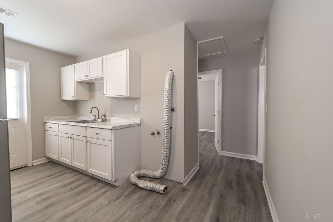 201 E 13th St, Unit Unit 9 in Rome, GA - Building Photo
