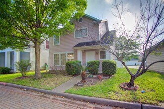 15850 E Park Ct in Houston, TX - Building Photo - Building Photo
