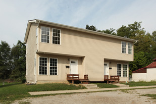Townehouse Garden Apartments in Charlestown, IN - Building Photo