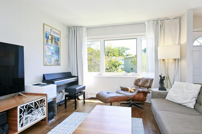 33 Ridge Rd in Dobbs Ferry, NY - Building Photo - Building Photo