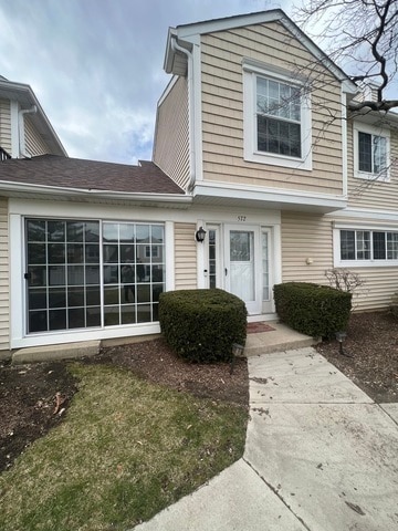 property at 644 Le Parc Cir