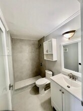 15711 SW 137th Ave in Miami, FL - Building Photo - Building Photo
