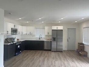 2201 NW 6th Ct in Fort Lauderdale, FL - Building Photo - Building Photo