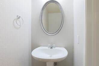 2620 Lou John St in Austin, TX - Building Photo - Building Photo
