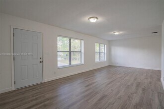 650 SW 29th Ave in Fort Lauderdale, FL - Foto de edificio - Building Photo