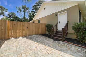 402 E 64th St in Savannah, GA - Building Photo - Building Photo