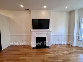 150 1/2 M St in Boston, MA - Building Photo - Building Photo