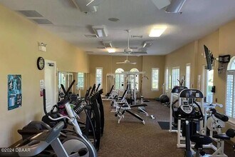 1663 Areca Palm Dr in Port Orange, FL - Building Photo - Building Photo